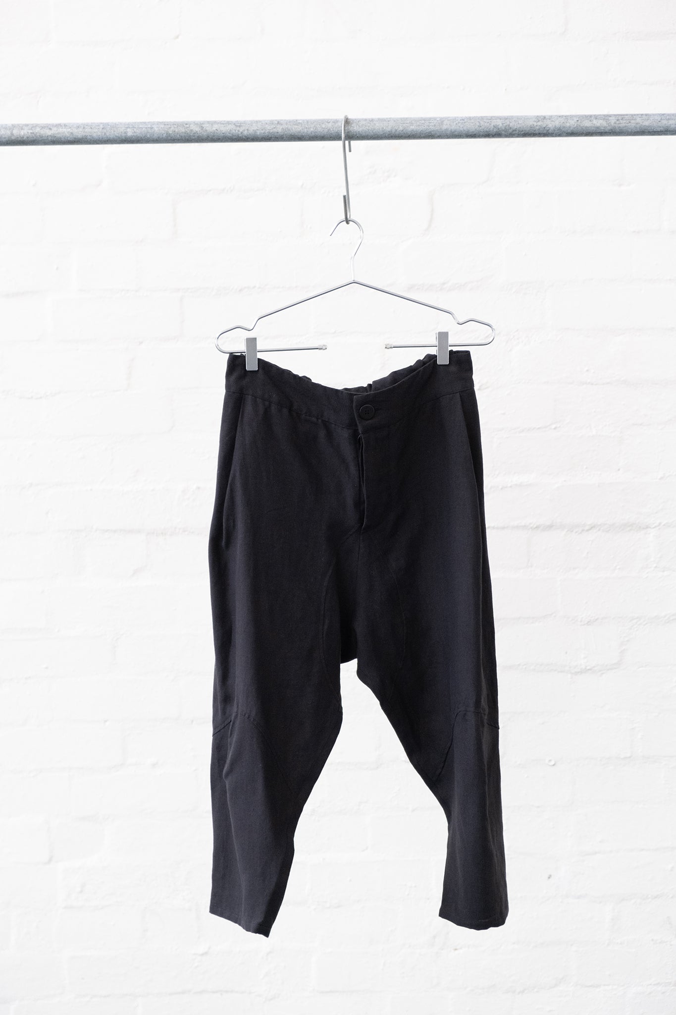 A.TRT Black Organic Linen Rec Trouser